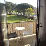 B 3* سان تروبيه