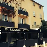 Hotel B