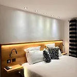 B Hotel 3*