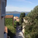 Hotel B
