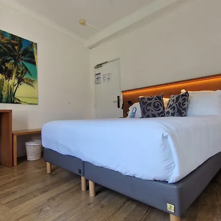 B Otel 3*