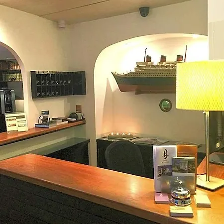 B 3*