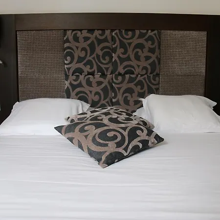 B Hotel Saint-Tropez