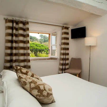 B洛奇酒店 圣特罗佩