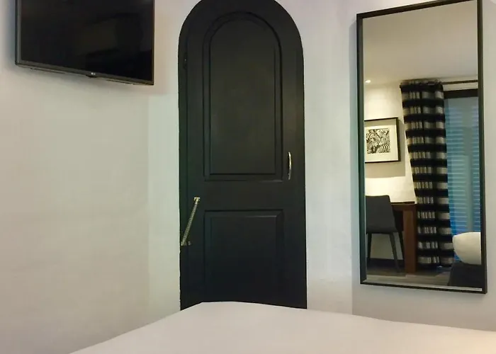 B מלון סן טרופז